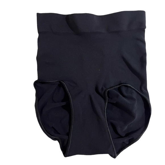 Skims Sculpting Mid Waist Brief Black Size S/M Shapewear Seamless Butt Lifting - Picture 3 of 8